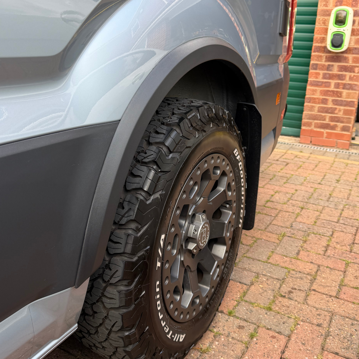 For VW New Crafter / MAN TGE Wheel Arch Trims - Textured Black 4 Piece Styling Kit | Van-X