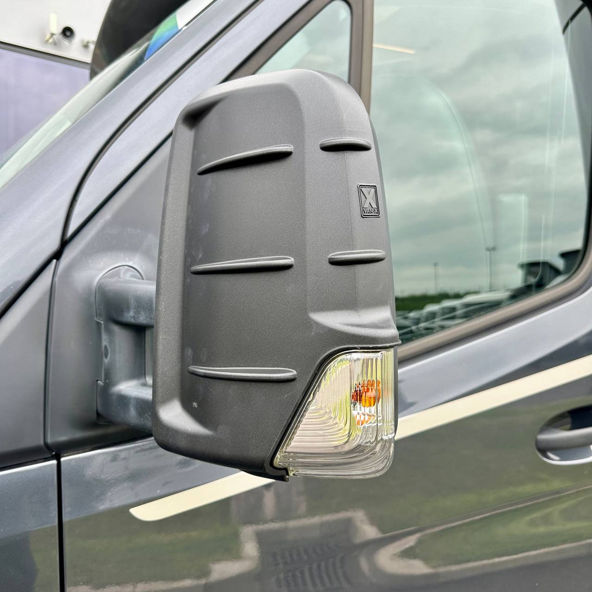 For Mercedes Sprinter 906 Wing Mirror Cap Covers – Durable Hammerite Finish for Enhanced Protection