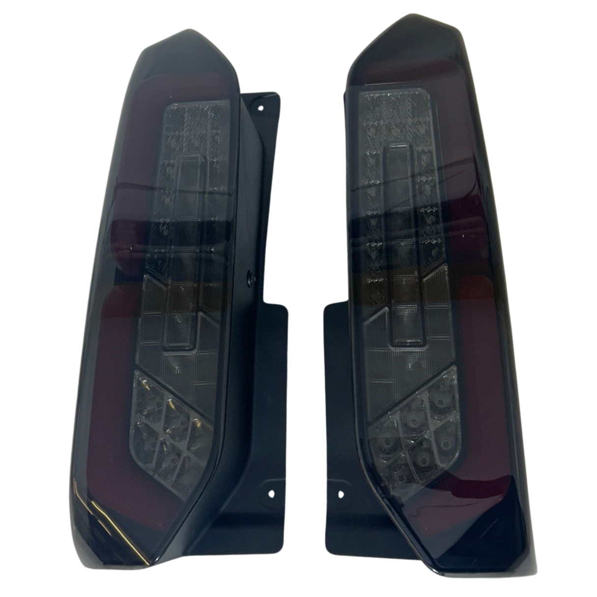 Pour les nouveaux Feux arrière à LED complets Van-X 2024–2026 – Mise à niveau des lentilles fumées