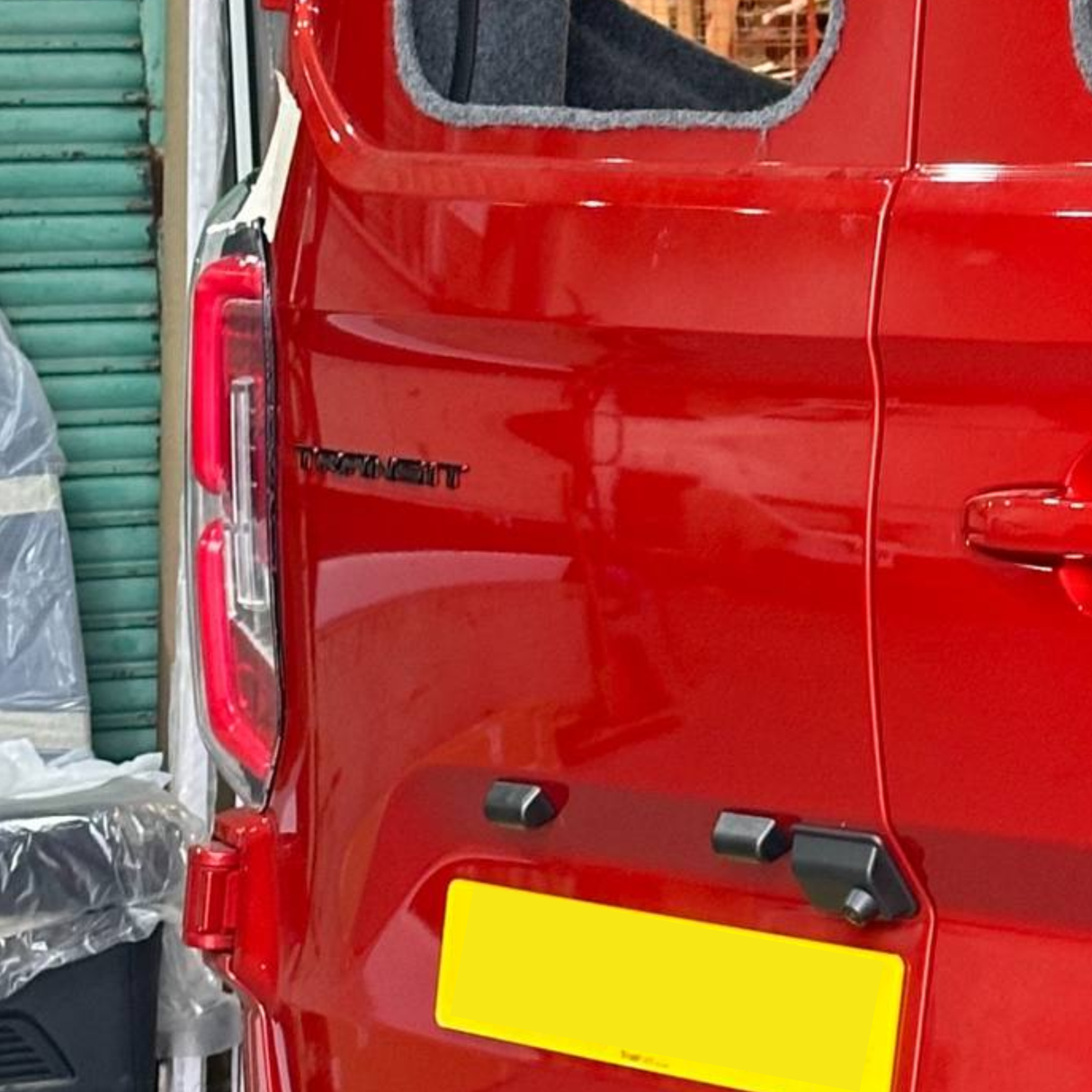 Pour les nouveaux Feux arrière à LED complets Van-X 2024–2026 – Mise à niveau des lentilles fumées