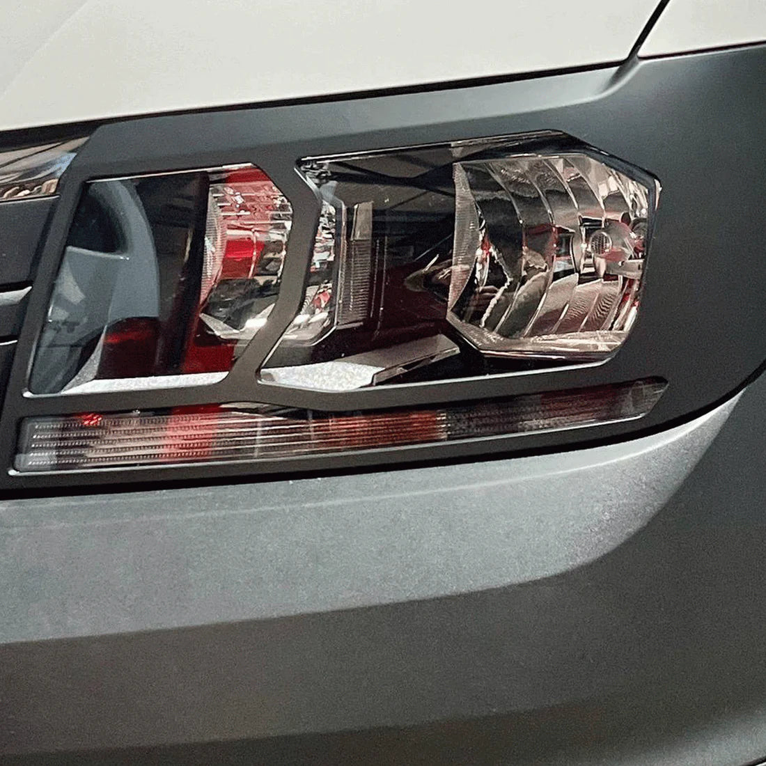 For MAN TGE Headlight Guards – Hammerite Ultimate Matte Black – Premium Protection | Van-X