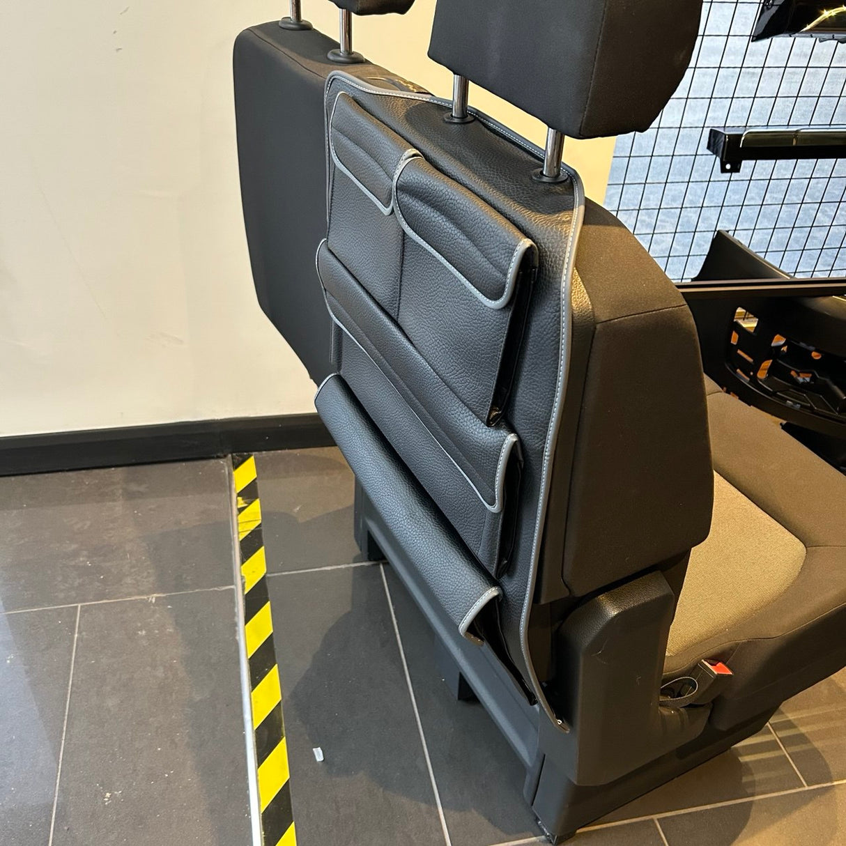 Para el nuevo VW Crafter Organizador del respaldo del asiento del pasajero doble del lado derecho | Bolsillo de almacenamiento de cuero sintético negro – Van-X