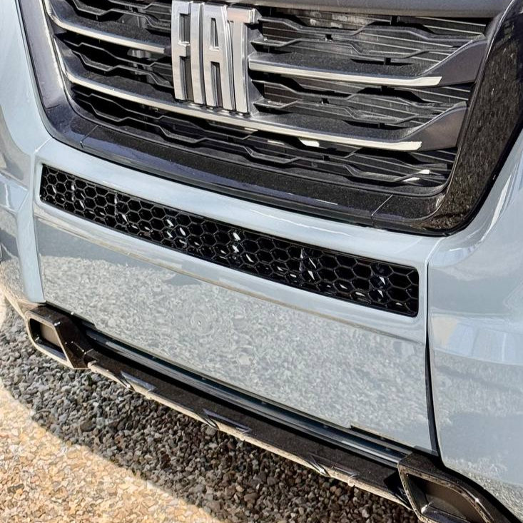 Paraurti Fiat Ducato Honeycomb senza sensori di parcheggio - Nero lucido