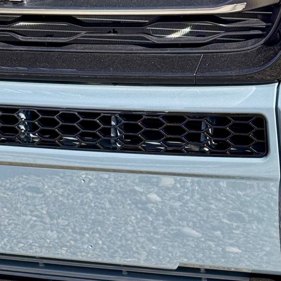 For Fiat Ducato Bumper Honeycomb without Parking Sensors - Gloss Black