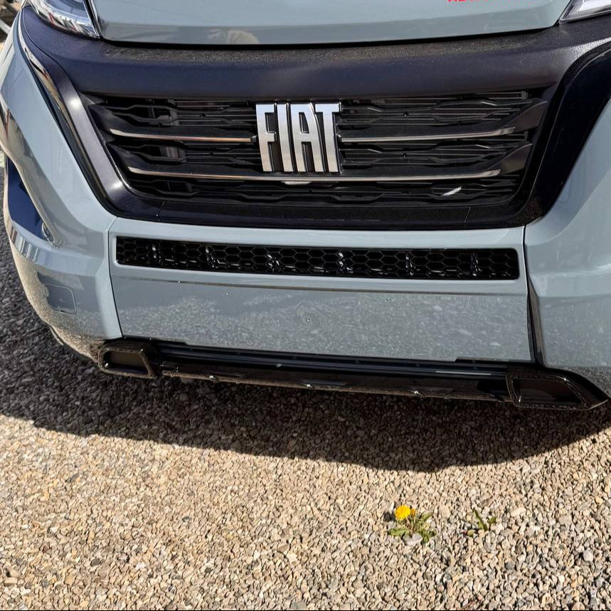 Paraurti Fiat Ducato Honeycomb senza sensori di parcheggio - Nero lucido