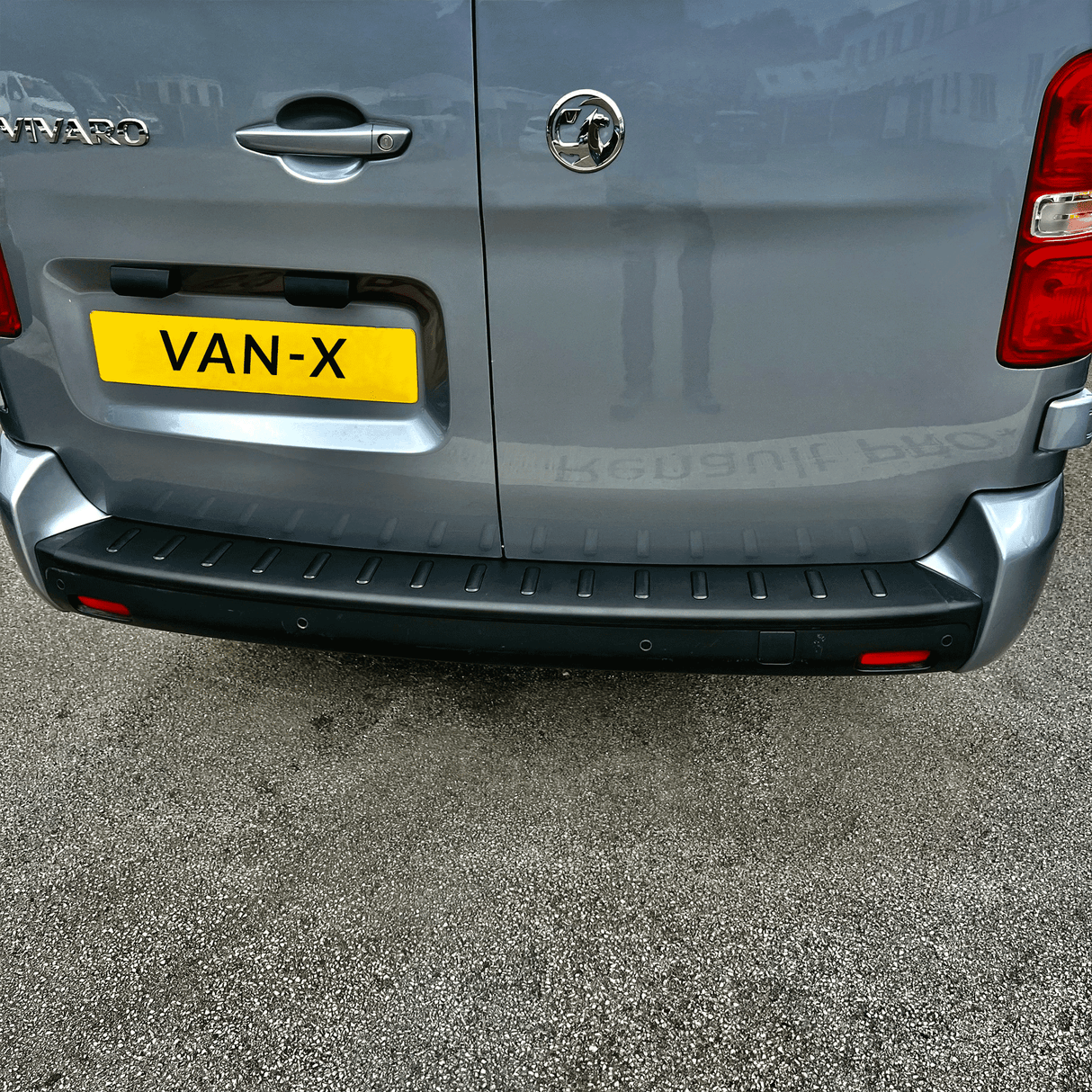 For Opel Vivaro Rear Bumper Protector – Black Plastic Trim for Campervan, Motorhome & Auto-Sleeper