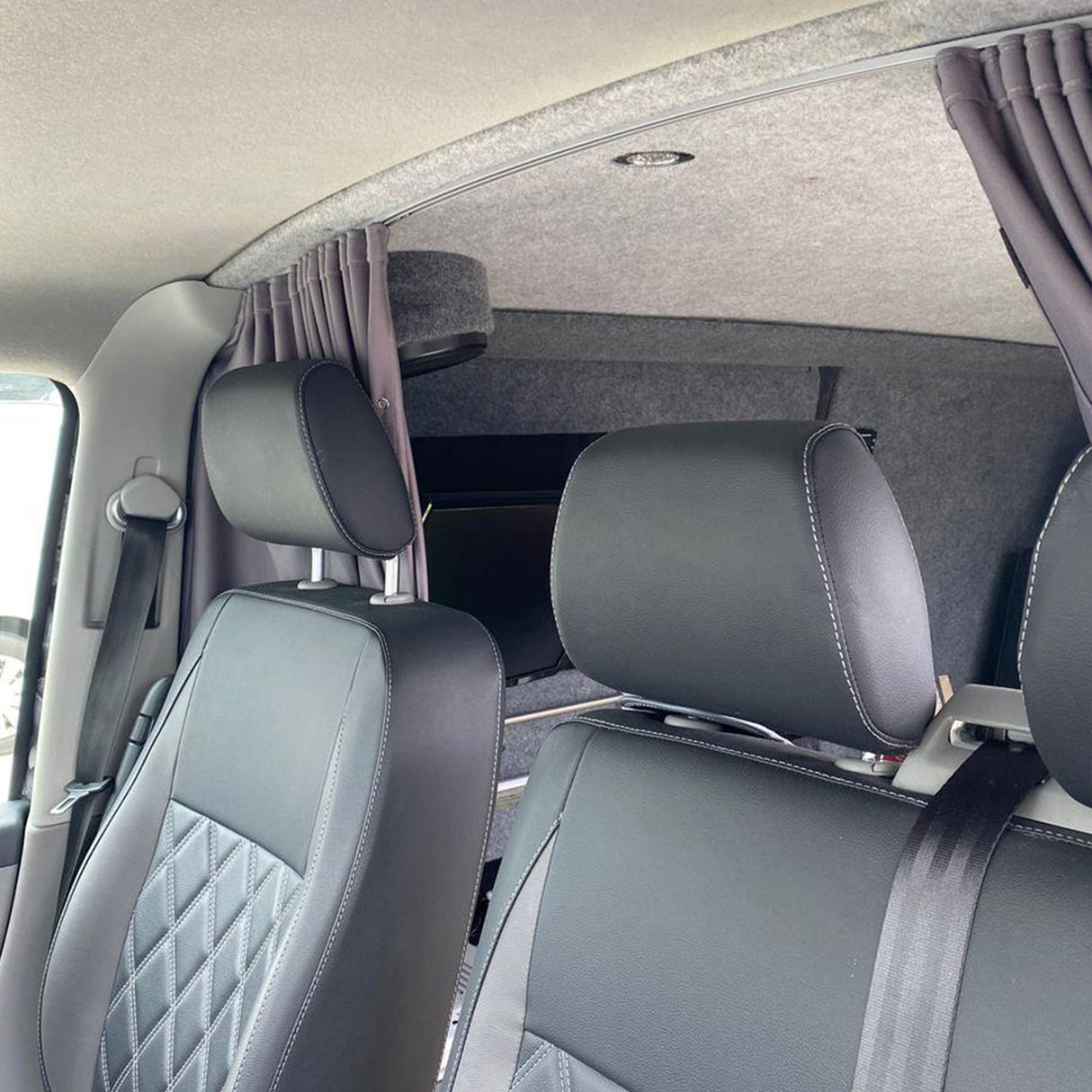 Per kit tenda divisoria cabina Transit Custom