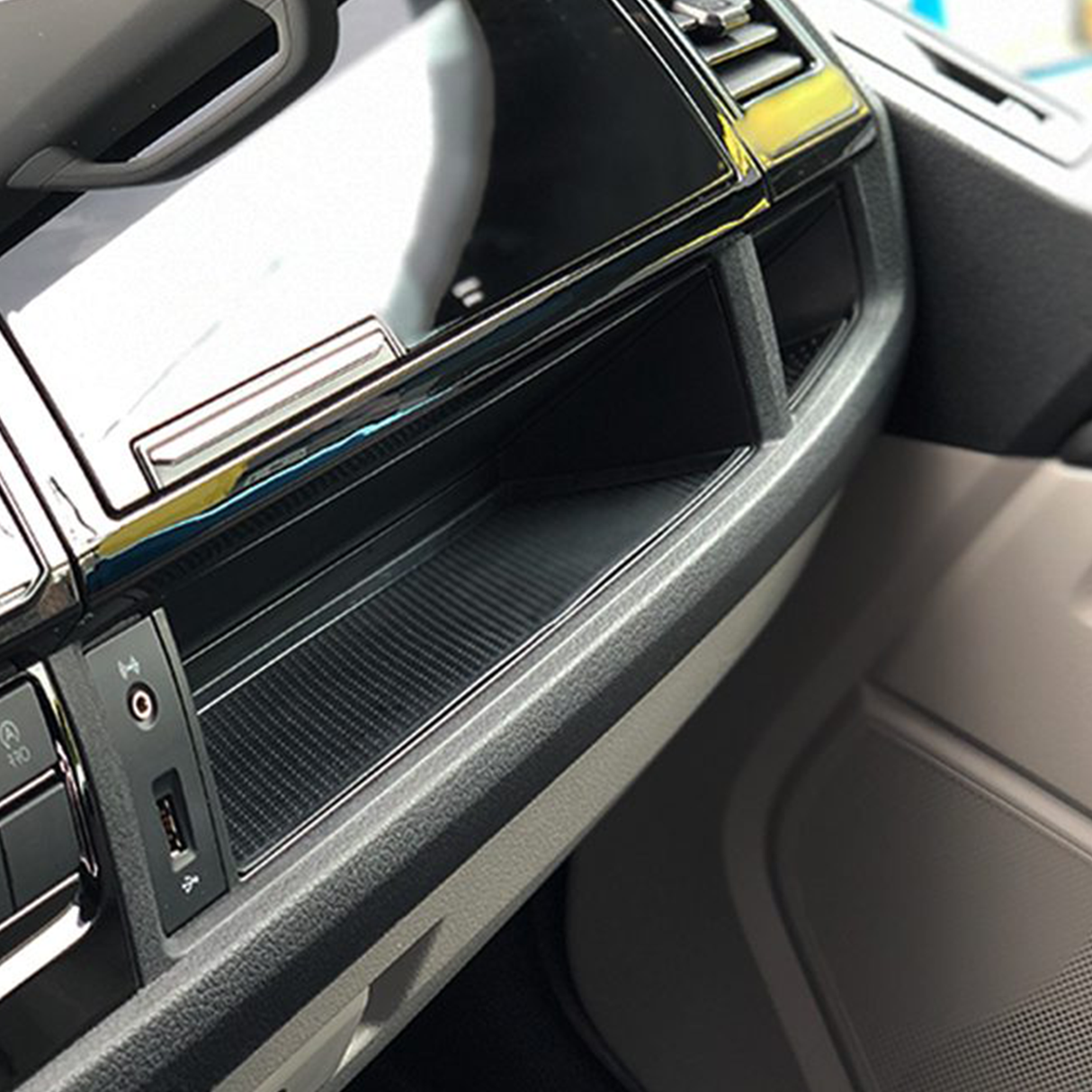 For VW T6 Transporter Interior Lower Dash Mats/Cover Dash Tidy LHD Direct fit Camper Van