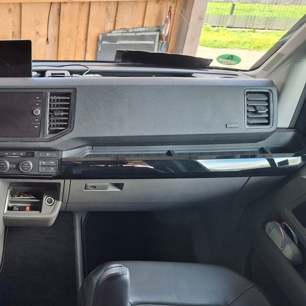 Per le finiture MAN TGE LHD Lower Dash - Nero lucido (Set di 6) | Van-X