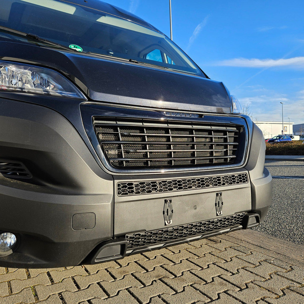 Fiat Ducato Bumper Honeycomb without Parking Sensors - Matte Black