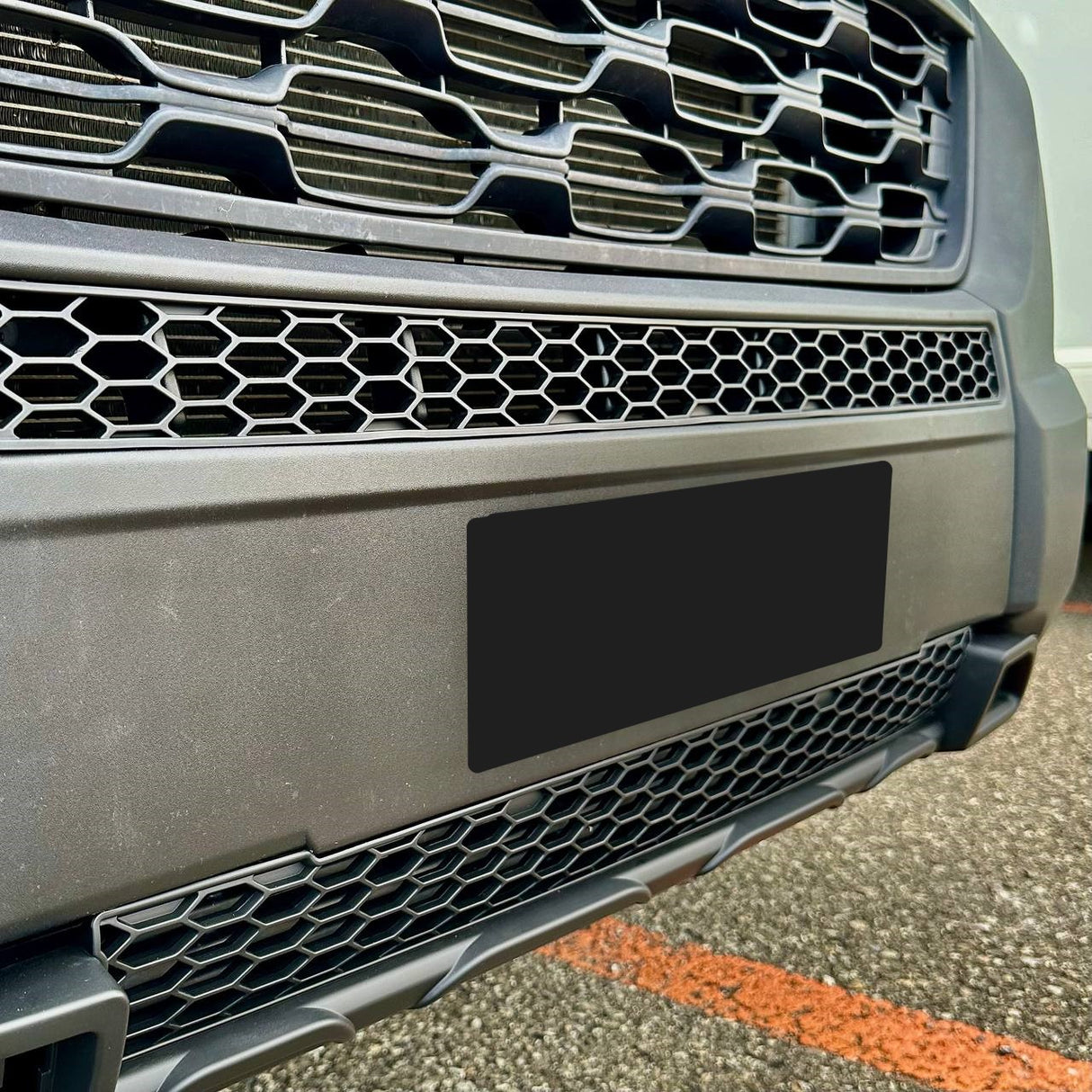 Fiat Ducato Lower Bumper Honeycomb Grille - Gloss Black