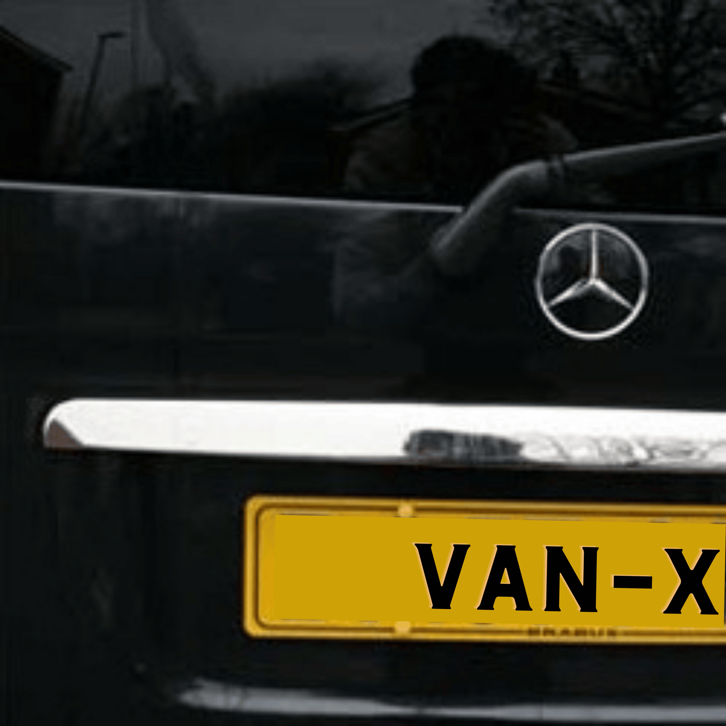 Mercedes Vito Tailgate Number Plate Trim