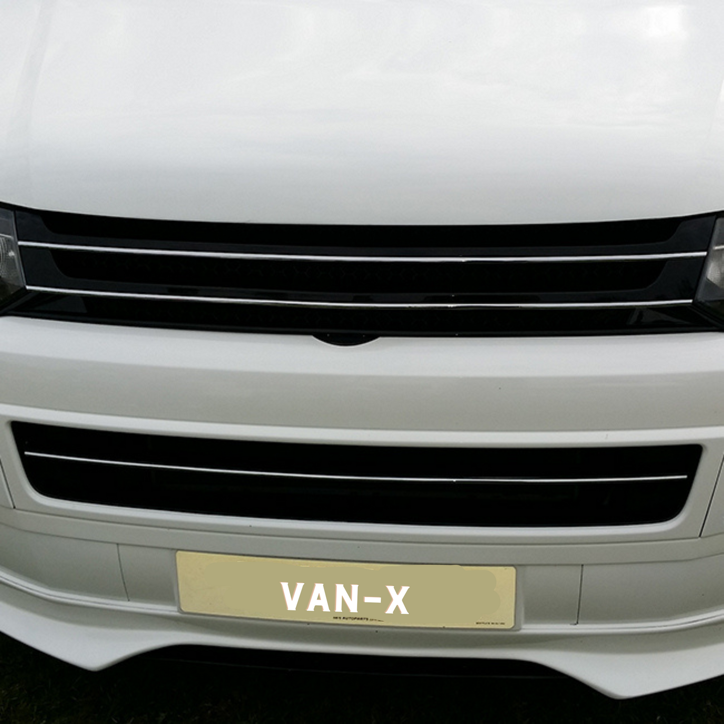 Front Badgeless Grille For VW Volkswagen T5.1 (Piano Black)