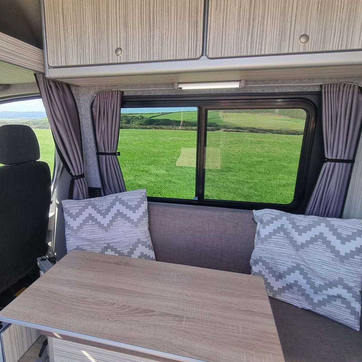 VW Crafter Premium Window Curtains Van-X - Black/Grey