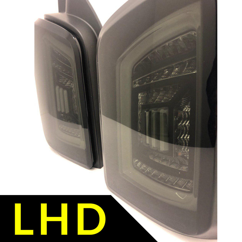 Luces traseras ahumadas para VW T5, T5.1 Puerta de granero LHD Barras blancas LED Solo para furgonetas de conducción a la izquierda MK3