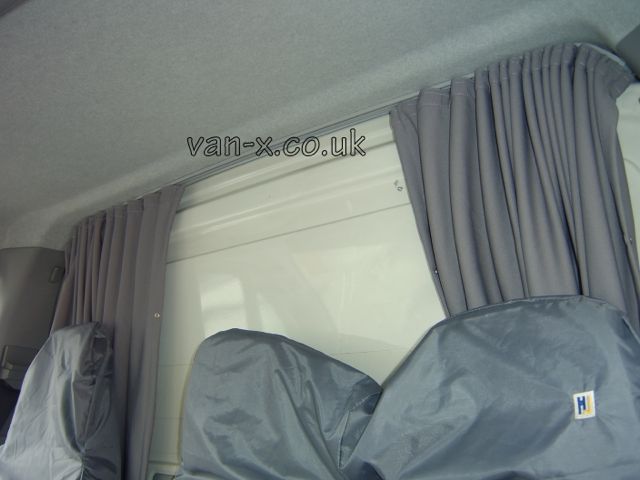 Van-X Premium Cab Divider Curtain Kit With Rail – For Mercedes Vito (UK Made)