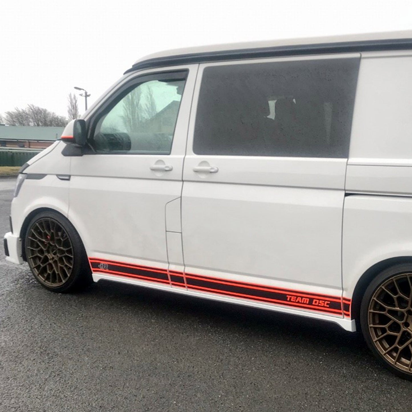 VW T5, T5.1 SWB Side Skirts Candy White Plastic
