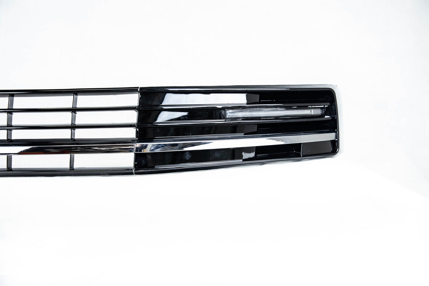 VW T6 Transporter Light-bar DRL Kit (Gloss Black) Suitable for Highline and Sportline Bumper Ideal MOD