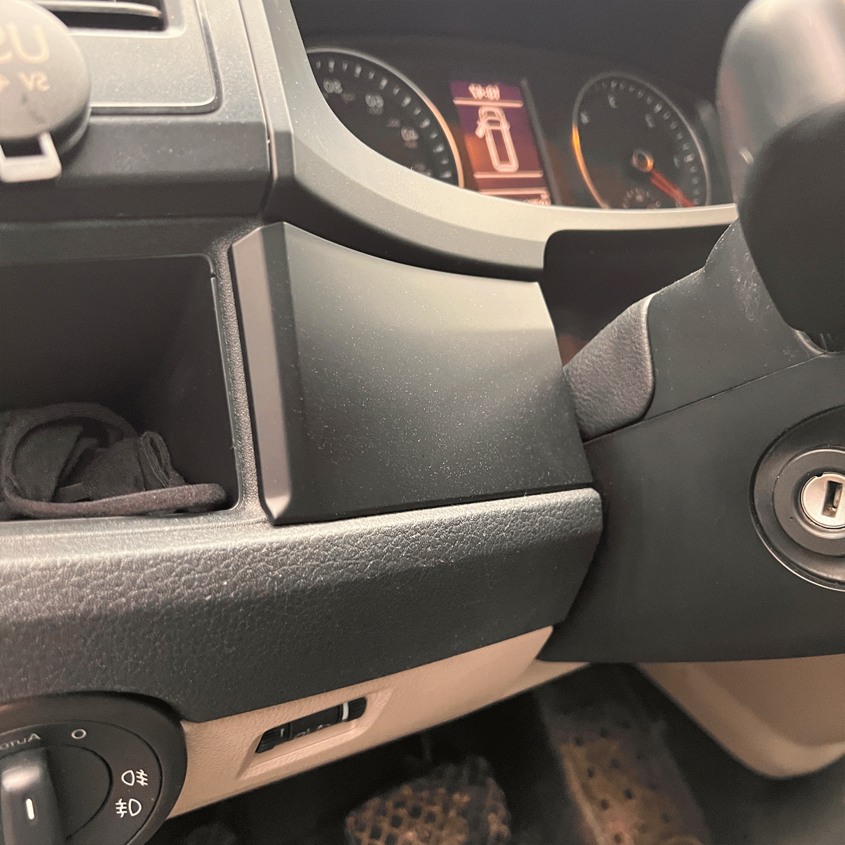 VW Transporter T6 Lower Dash Styling Trims Comfort Dash Matte Black Painted and Ready to Fit (Set of 6)